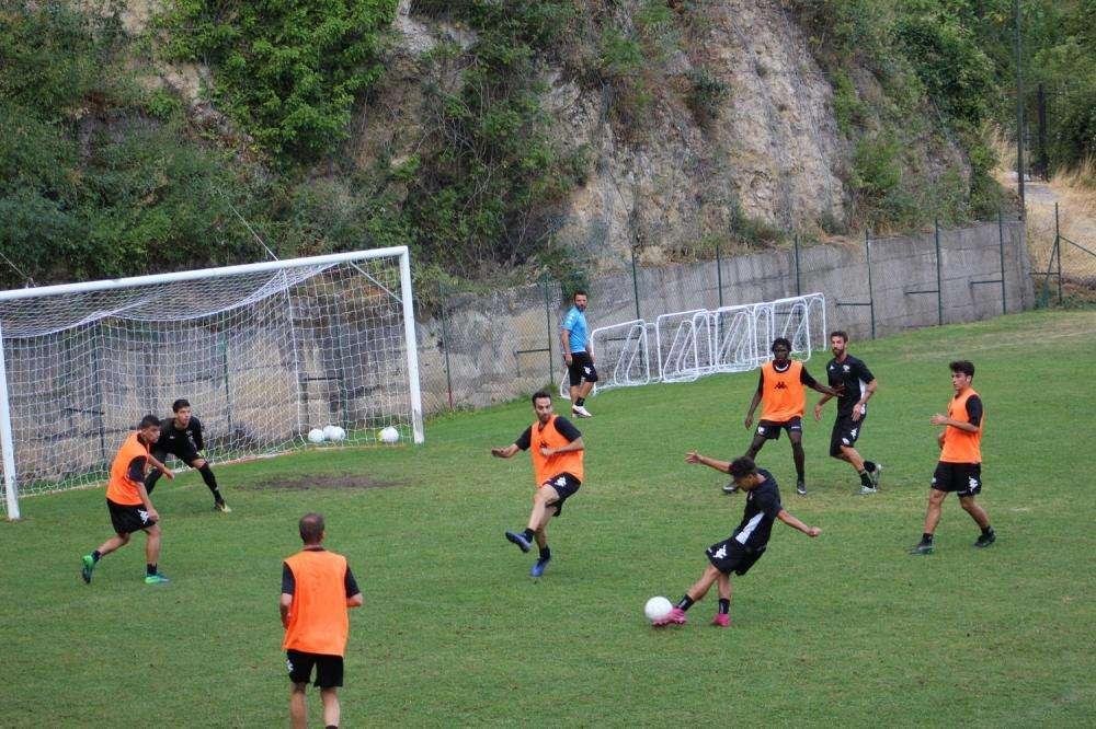 Palermo, gli "arancioni" vincono il test in famiglia. Bene Sforzini
