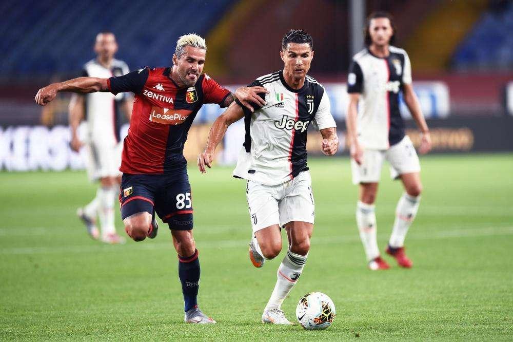 Calcio, i giocatori che hanno realizzato più di 699 reti