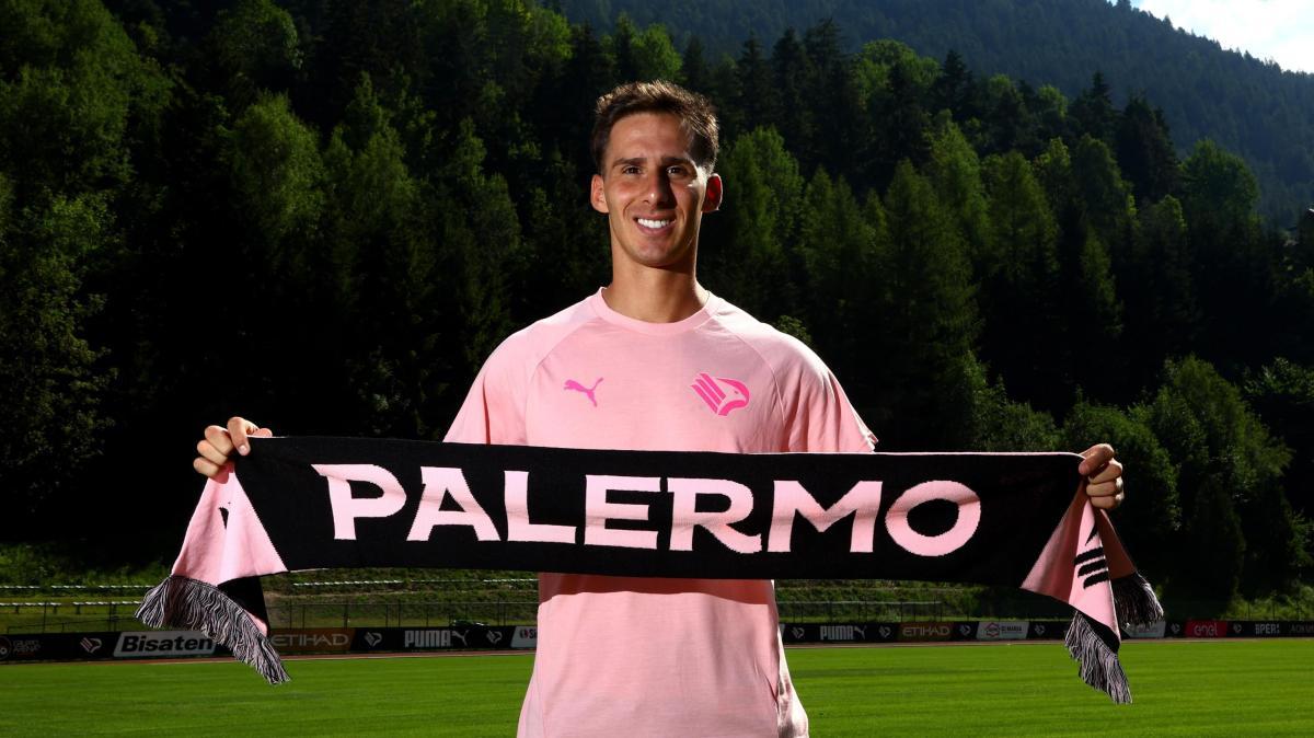 Palermo, la conferenza di presentazione di Cassandro