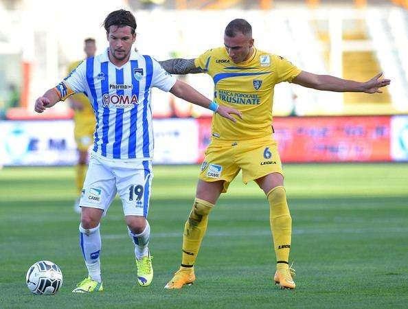 Pescara, Maniero si ritira: "Al Delfino ho vissuto i momenti più belli della mia carriera"