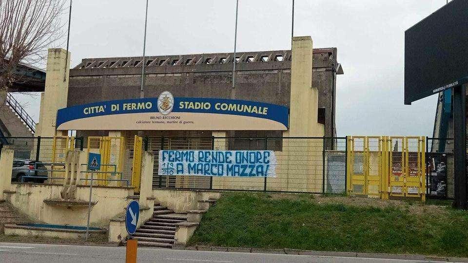 I tifosi della Fermana hanno ricordato lo storico "Capo ultrà Pescara Rangers 1976" Marco Mazza detto “BUBU'”