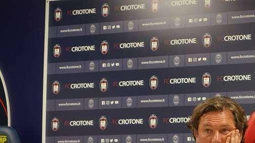 Crotone, Stroppa: "Pescara squadra ostica con una buona gamba"