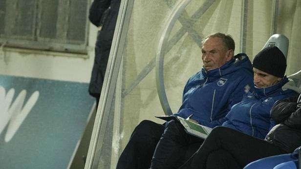 Vis Pesaro-Pescara, Bucaro: "Zeman si opera. Per domani 4 gli assenti"