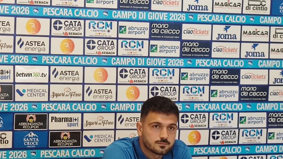 Le prime parole in biancazzurro di Ujkaj: "Contento di essere arrivato in una piazza che vive di calcio"