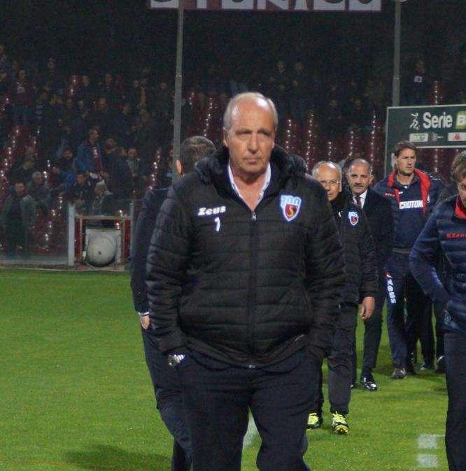 Salernitana, Ventura: "E' il momento di decidere che tipo di squadra vogliamo diventare"