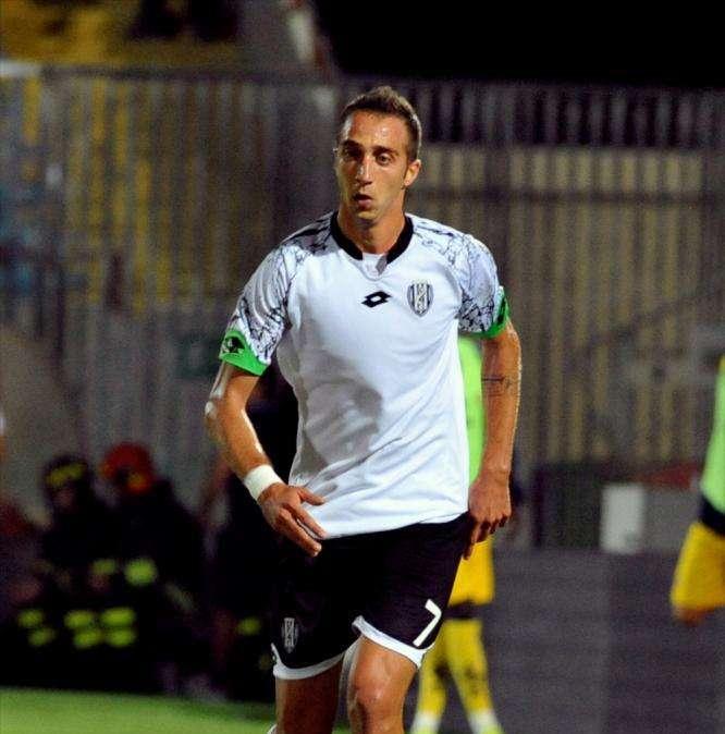 Mazzotta va al Parma, il Brescia punta Vitturini