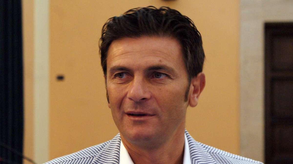 Serie C - Crotone, piace Di Bari come nuovo direttore sportivo