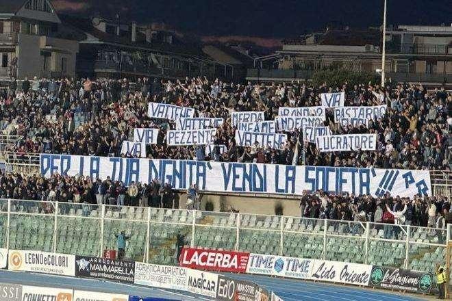 I tifosi contro il presidente