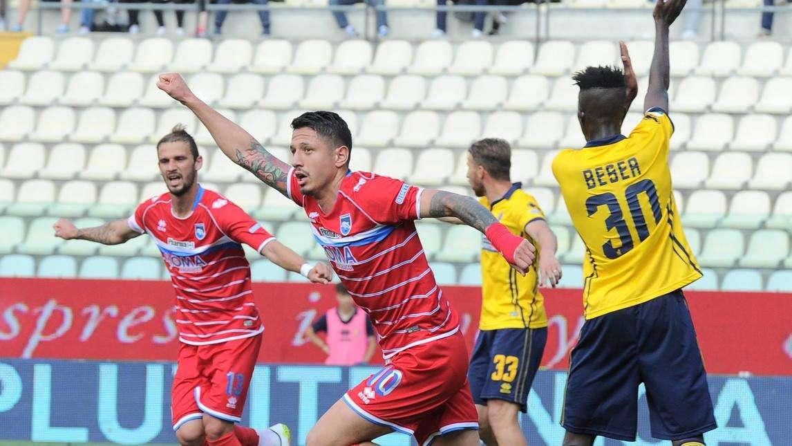 Lapadula: "L'ho toccata di mano, voglio la Serie A. Futuro? Penso solo ai playoff"