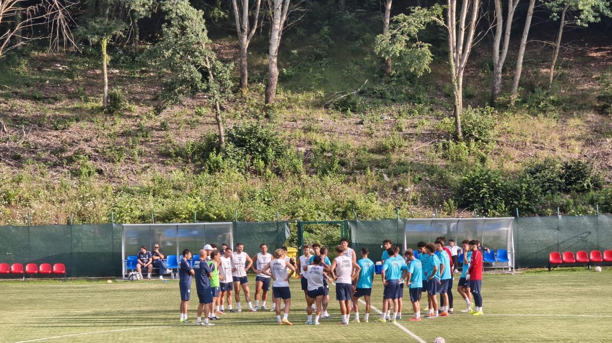 Pescara, la prima amichevole termina 2-2