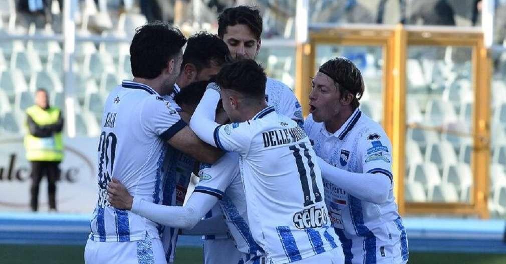 Pescara, quattro giocatori biancazzurri accostati all'Ascoli 