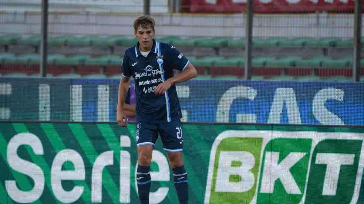 Olzer illumina il Pescara: talento e sacrificio per lo scacchiere di Vivarini