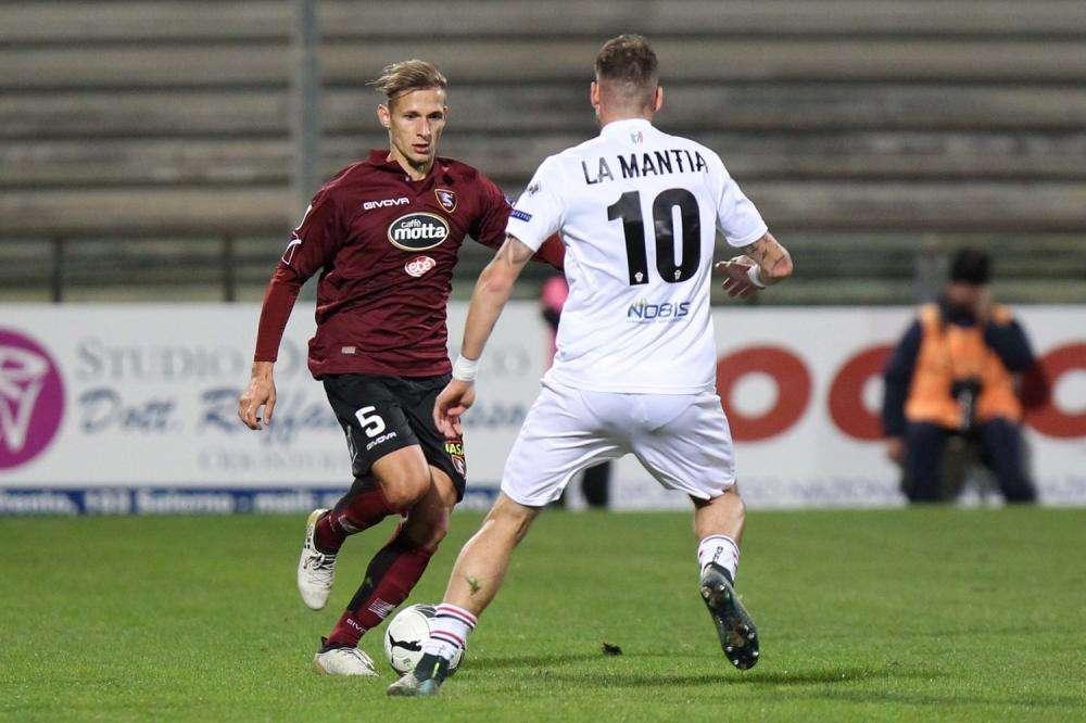 TMW - Sfuma il passaggio di La Mantia al Lecce: ora è asta in B, c'è anche il Pescara