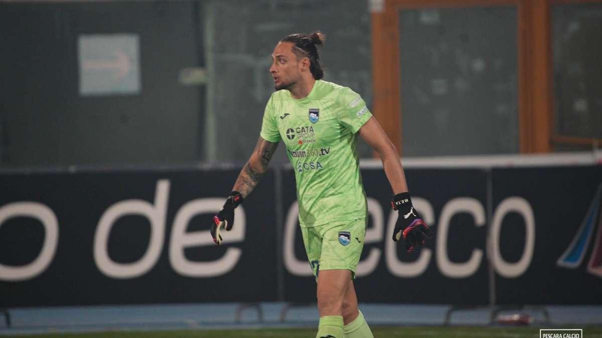 Addio (forse) a Plizzari: l’eroe di Pescara-Ternana verso il Venezia, ma il Delfino resta alla finestra