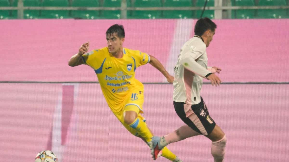  Corazza: "Via da Pescara  perchè avevo poco spazio" 