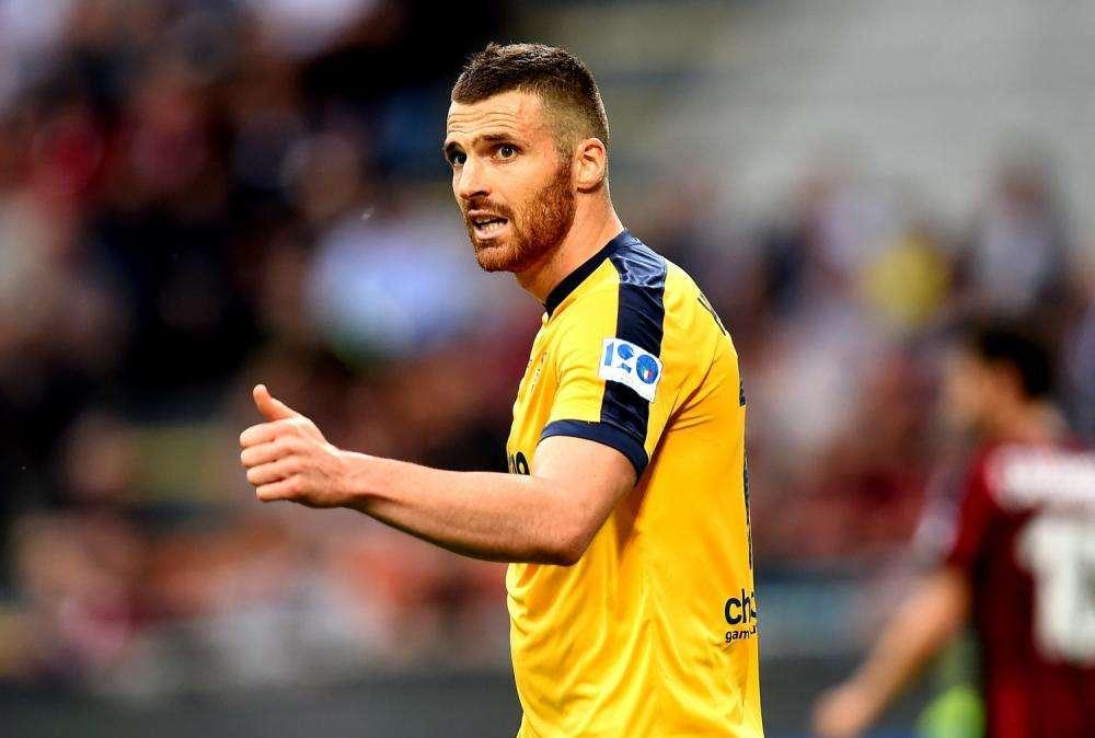 Salernitana, contro il Pescara l'esordio di Heurtaux