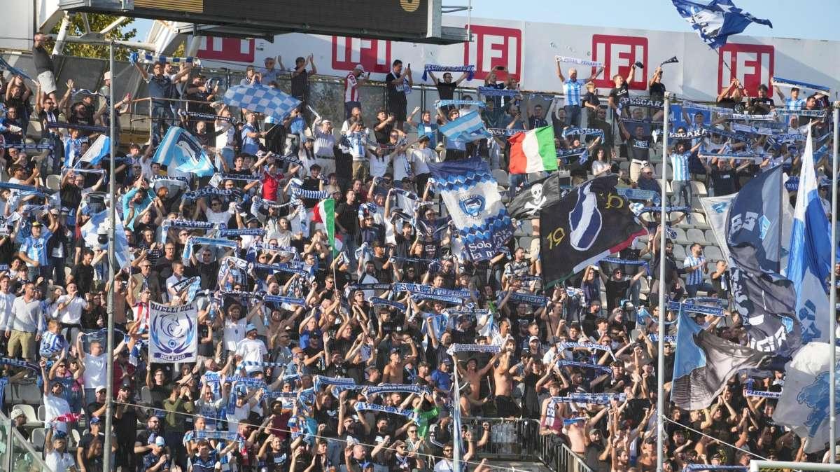 Pescara-Spezia, notte da brividi: Curva Nord sold out per l’ultima sfida salvezza