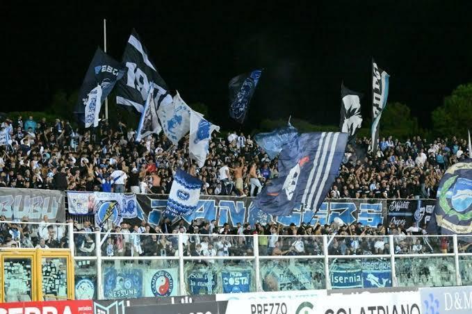 Pescara, esplodono i fischi: cosa serve per riconquistare l’Adriatico