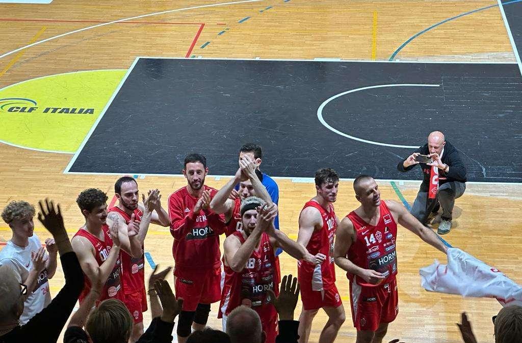 Basket: HORM Pordenone, la vittoria a Bergamo vale il primato