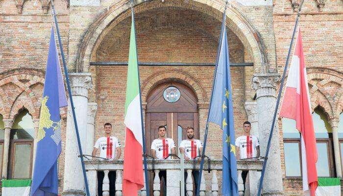 Pordenone Calcio: svelata (dal municipio) la maglia della Città. 6sicuro (gruppo Assiteca) nuovo sponsor