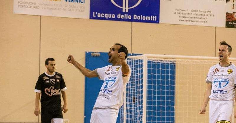 Calcio a 5: serie C, le "aquile" si abbattono sul Pasiano. Sconfitta anche l'Araba