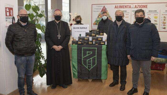 Pordenone Calcio: Natale Neroverde, consegna di pasta all'Emporio della Caritas