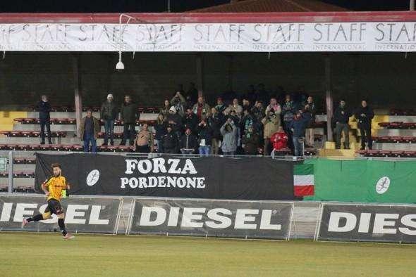 Bassano-Pordenone, il biglietto per le donne costerà solamente 1 euro, in tutti i settori (ospiti incluso)