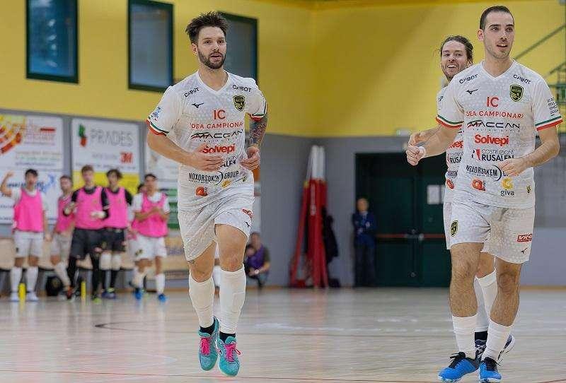 Calcio a 5: si chiude con una sconfitta la stagione del Maccan Prata C5