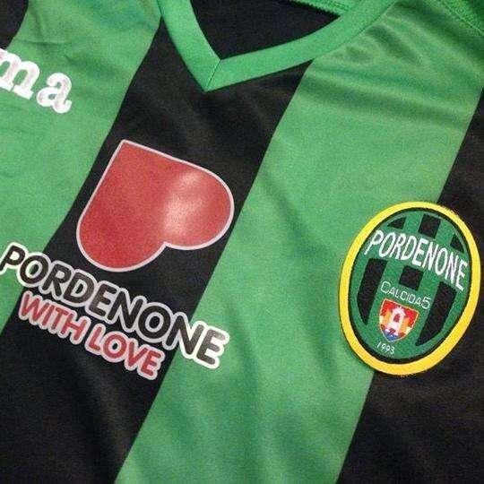 Calcio a 5: al Pala Flora arriva il Calcetto Adriatica 1999