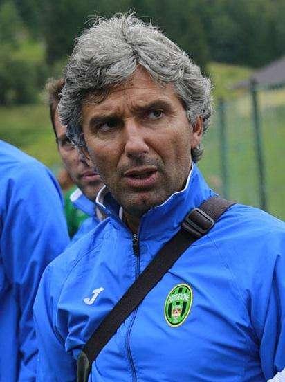UFFICIALE – Zauli esonerato, squadra affidata a Daniel
