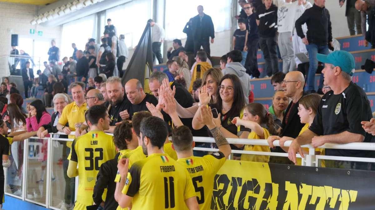 Calcio a 5: il Maccan Prata straripa ad Isola