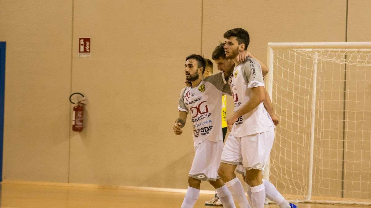 Calcio a 5: Maccan Prata, al PalaPrata il fanalino di coda Atesina