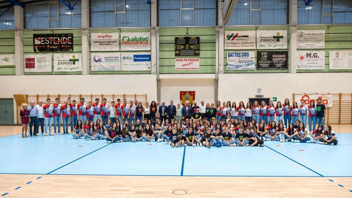 Volley: le squadre dell'Insieme si sono presentate a Pordenone