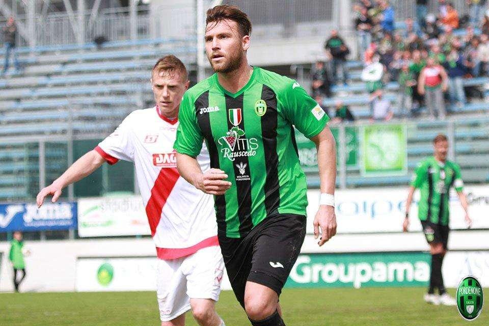 Ufficiale: separazione consensuale con l'attaccante Simic