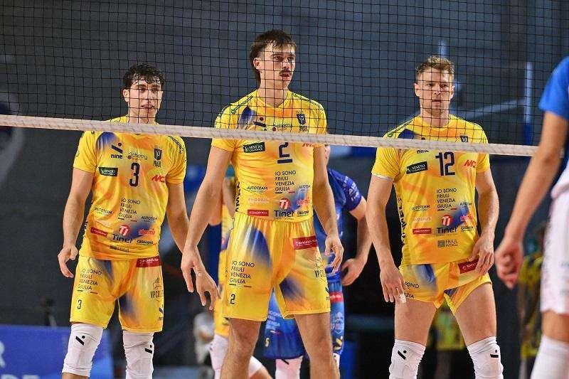 Volley: Tinet Prata, passerotti sconfitti ad Aversa