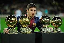 Lionel Messi, il "pallone d'oro", a spasso per Sacile
