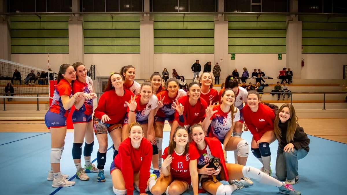 Volley: le ragazze di Insieme per Pordenone Volley salde al comando, passo falso per i ragazzi
