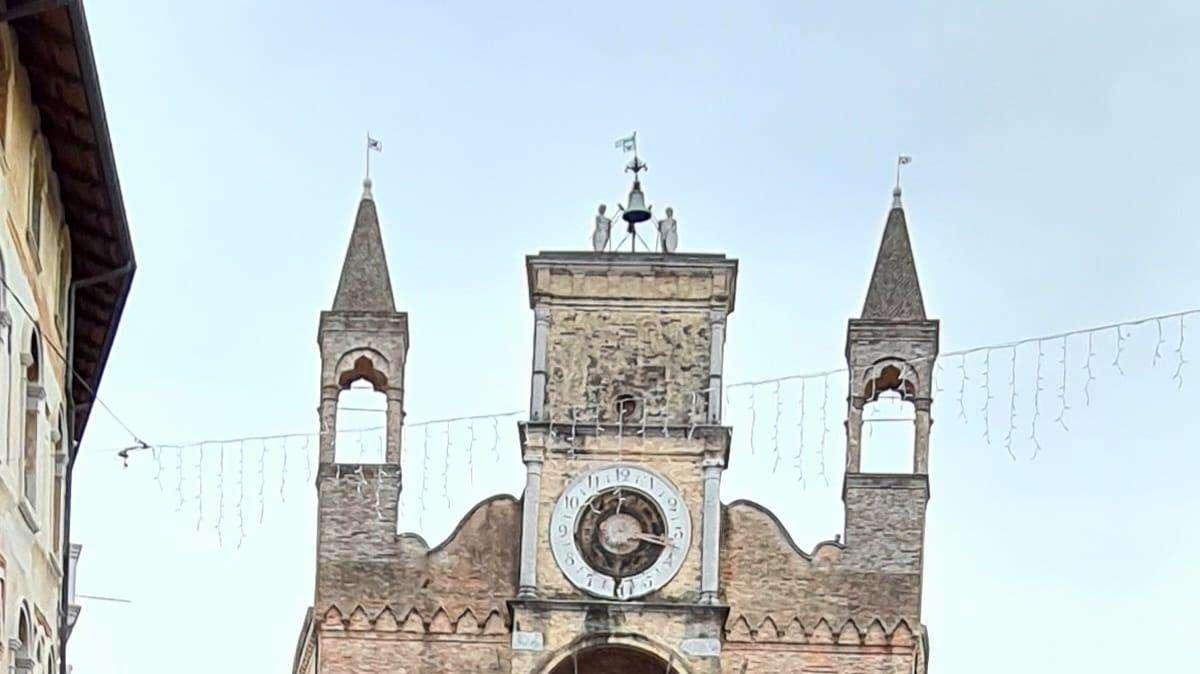 Fiamme Cremisi: ancora una volta presenti con il loro bandierone di 85 metri alla Festa del Tricolore 
