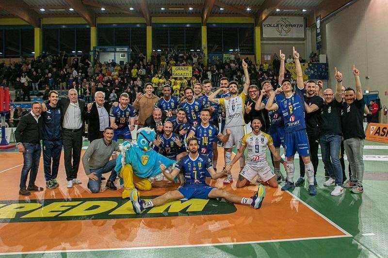 Volley: laTinet Prata batte Castellana Grotte e vola ai play off