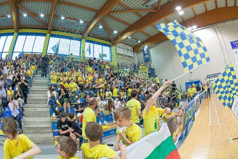 Volley: Tinet Prata buona la prima! Match point a Pineto