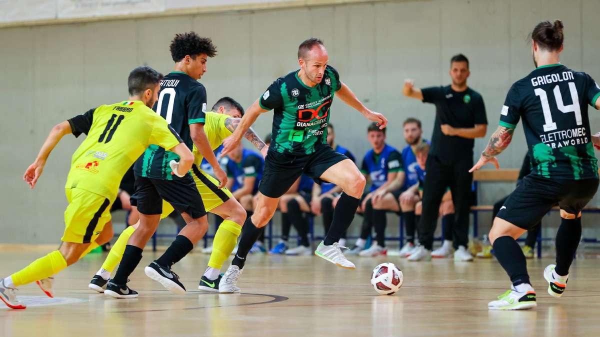 Calcio a 5: Pordenone C5, Rok Grzelj in neroverde fino al 2024