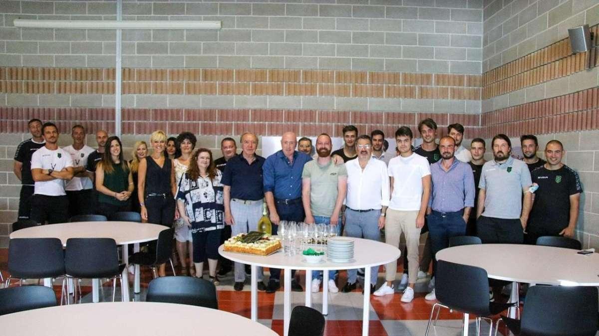Pordenone Calcio: festeggiamenti al De Marchi per il compleanno di Lovisa 