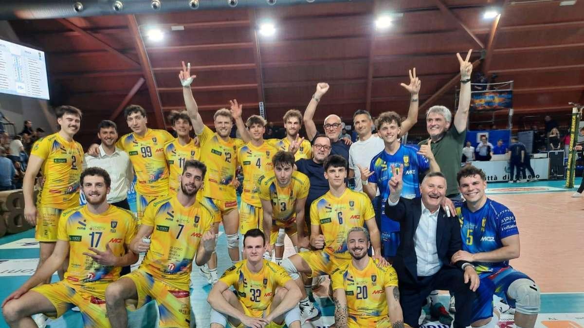 Volley: la Tinet espugna Pineto e conquista Gara 1 di Finale Play Off