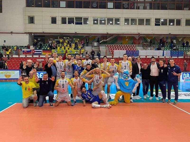 Volley: Tinet Prata, bottino pieno a Brescia