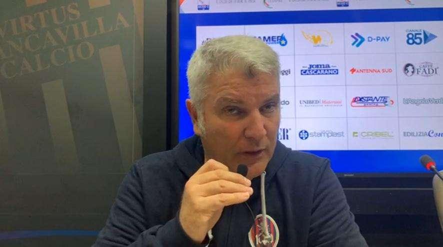 Mister Somma: "Siamo stanchi di quanto si ripete ogni settimana, il Potenza pretende rispetto"