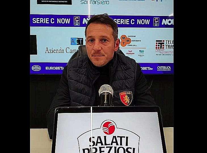 Potenza, il tecnico De Giorgio: "In questo momento del campionato, non ci possono essere partite dove si può sbagliare atteggiamento"