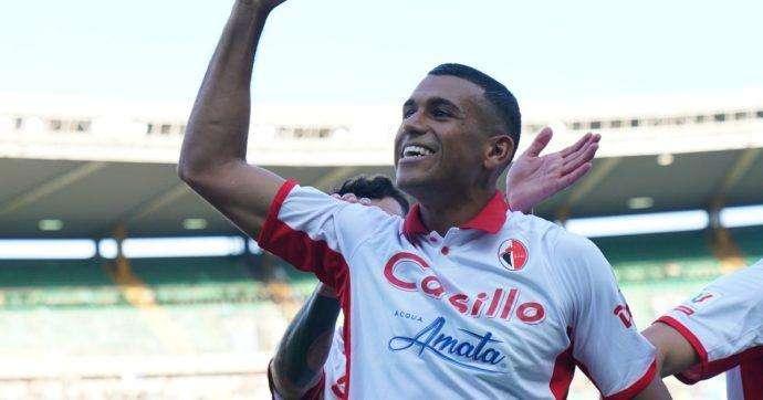 Tutto su Walid Cheddira l’attaccante sorpresa del Bari (e sosia di Luigi Di Maio) 