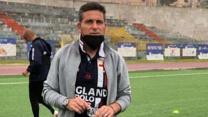 Anche mister Carmelo Condemi in "ballo" per la panchina del Matera
