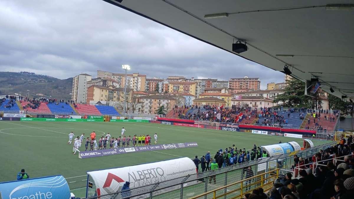 POTENZA-SALERNITANA 5-2: i rossoblù travolgono i granata con una cinquina!