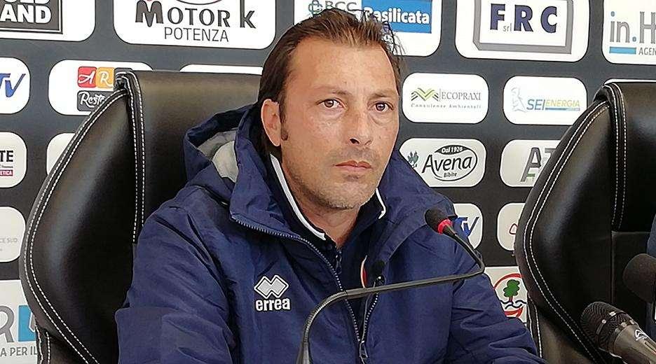 La conferenza stampa di mister Raffaele prima di Potenza-Catanzaro